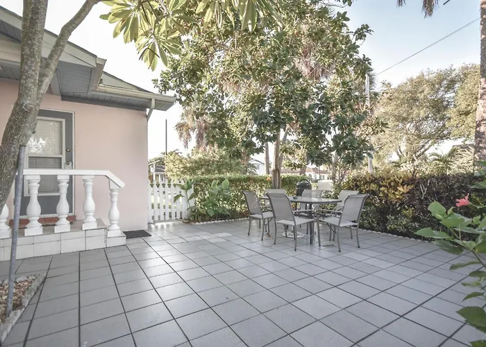 Holiday home Seas The Day - Monthly Clearwater Beach